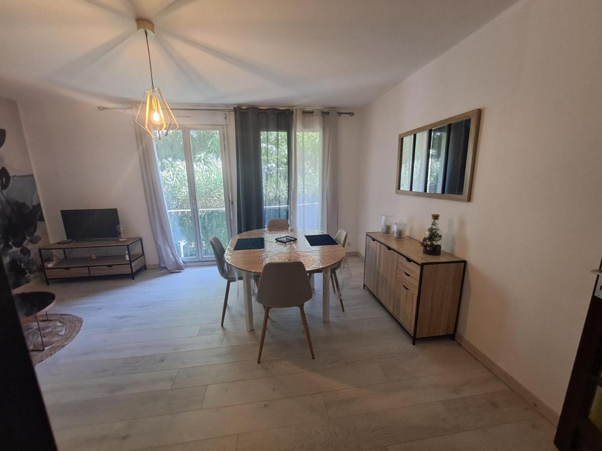 Apartament T2 A 2Min Du Centre +Parking LʼIsle-sur-la-Sorgue Zewnętrze zdjęcie